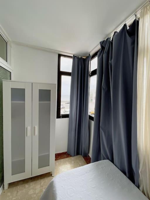 Oceano Azul Luminoso 50 Metros Del Mar En Centro Apartment คอร์ราเลโฮ ภายนอก รูปภาพ